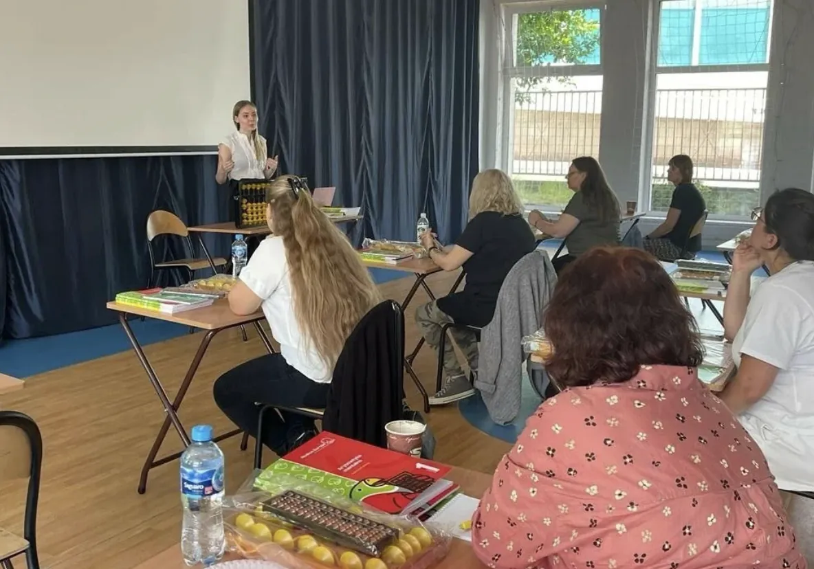 Teacher training session for Abakus educators